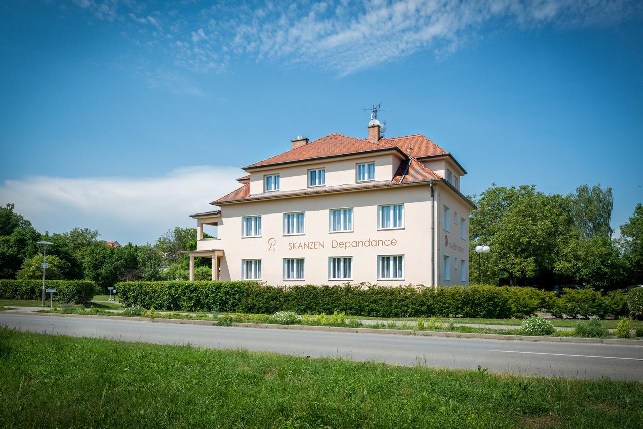 Hotel Skanzen Depandance ヴェレフラト エクステリア 写真